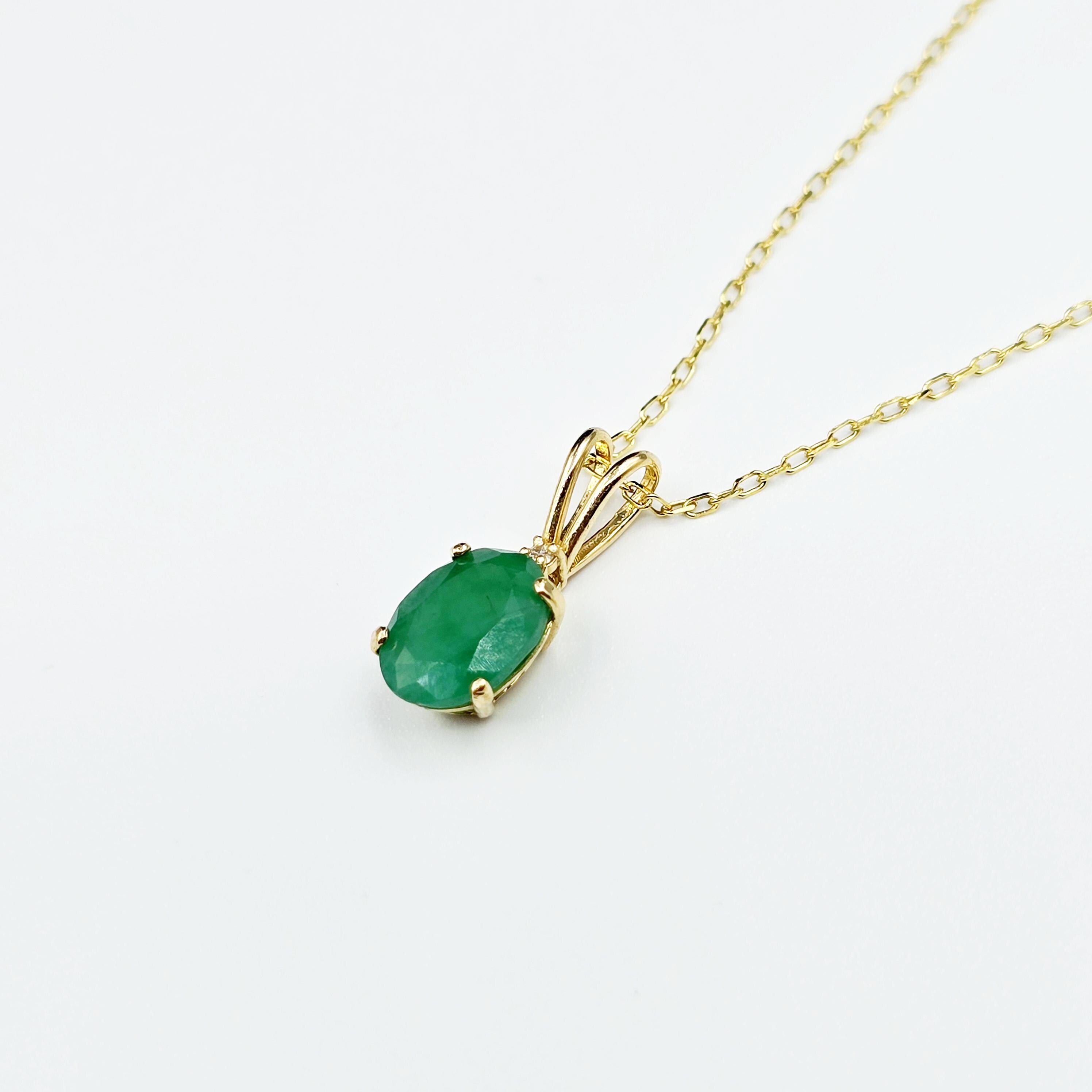 10K Yellow Gold Emerald Pendant Necklace, May Birthstone 8x6mm