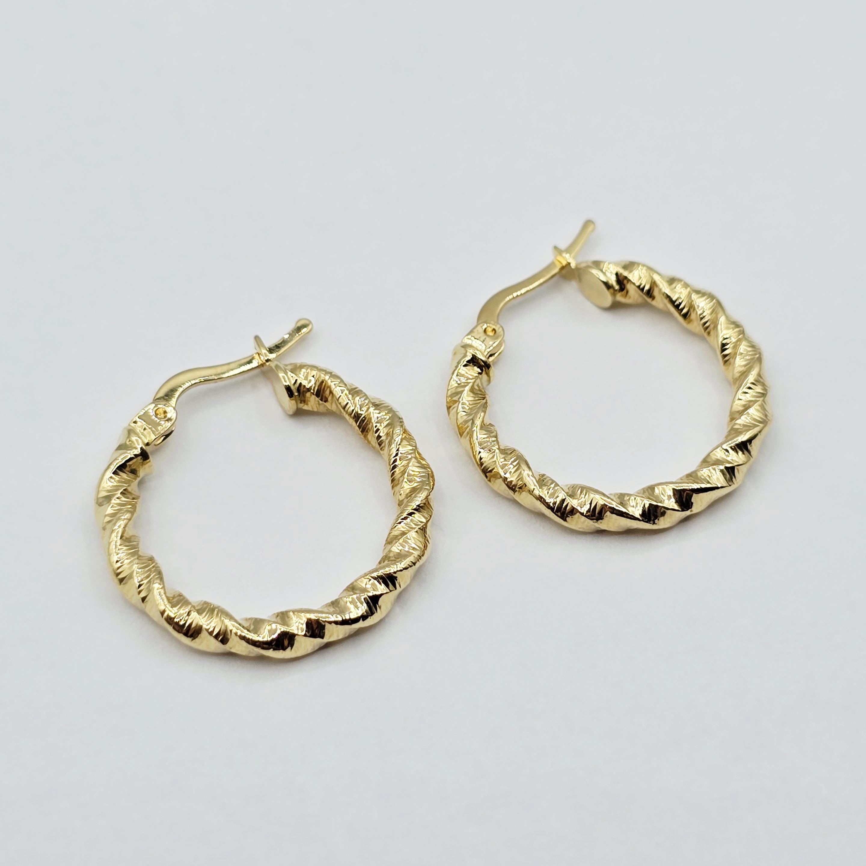 18K Solid Gold Twisted Rope Hoop Earrings - 21mm Fine Jewelry