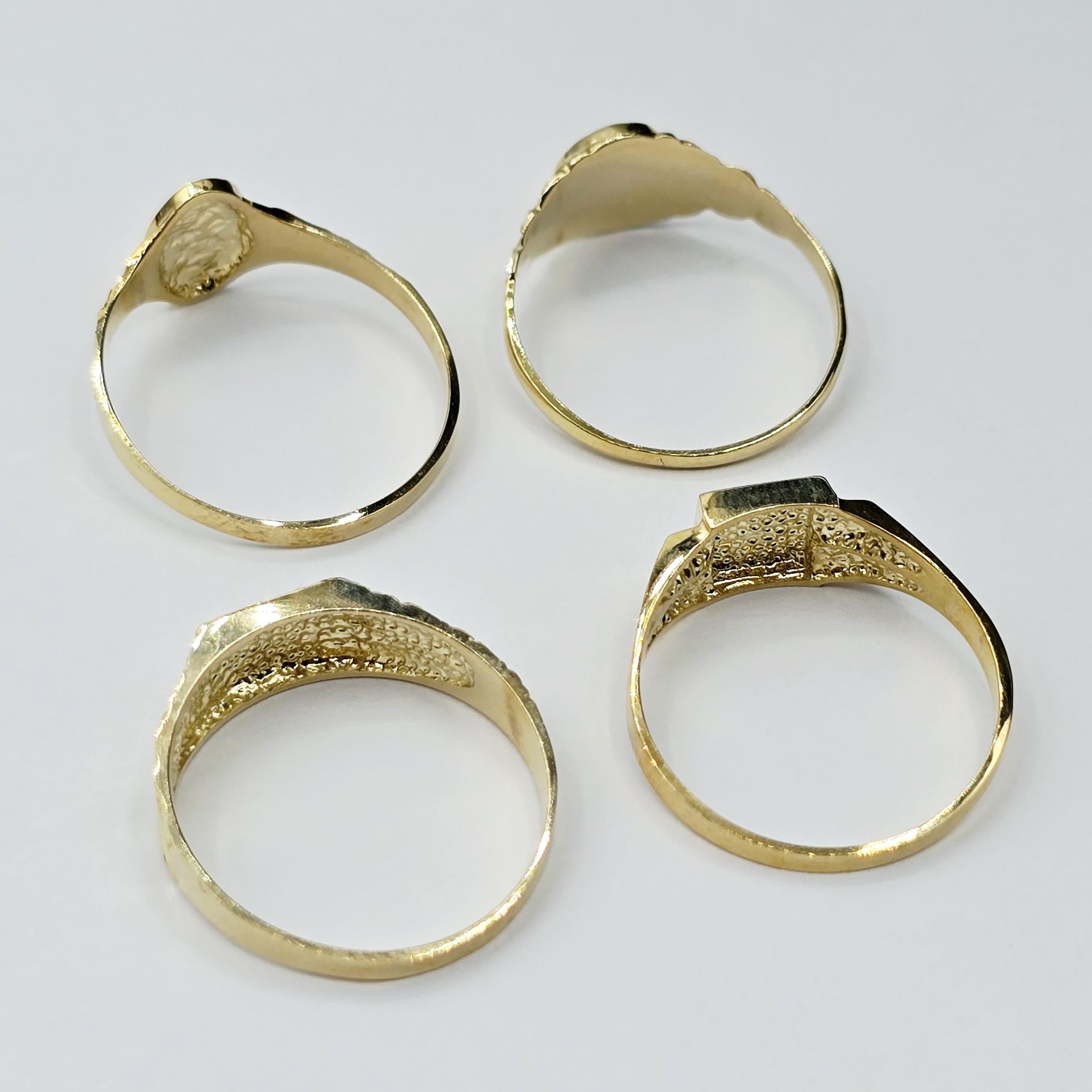 10K Solid Gold Signet Ring: Engravable Personalized Heirloom