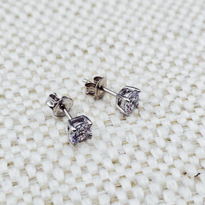 Sterling Silver 5mm Round CZ Stud Earrings Æ’?? Classic Sparkle Everyday Earrings
