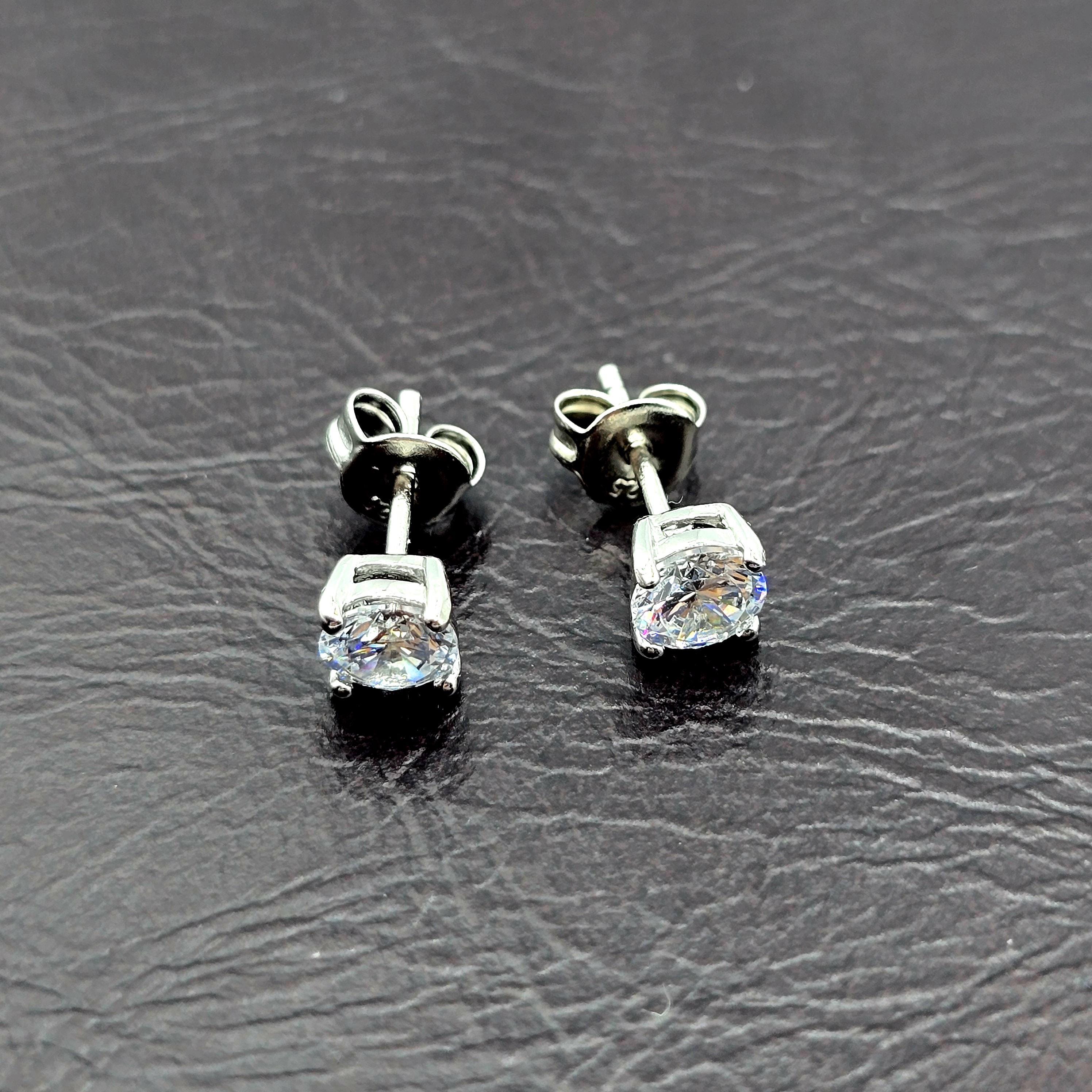 Sterling Silver 5mm Round CZ Stud Earrings Æ’?? Classic Sparkle Everyday Earrings